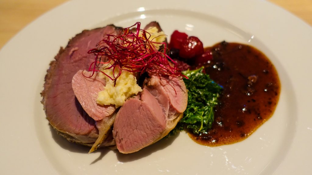 Huvudrätt med rökt lammlår