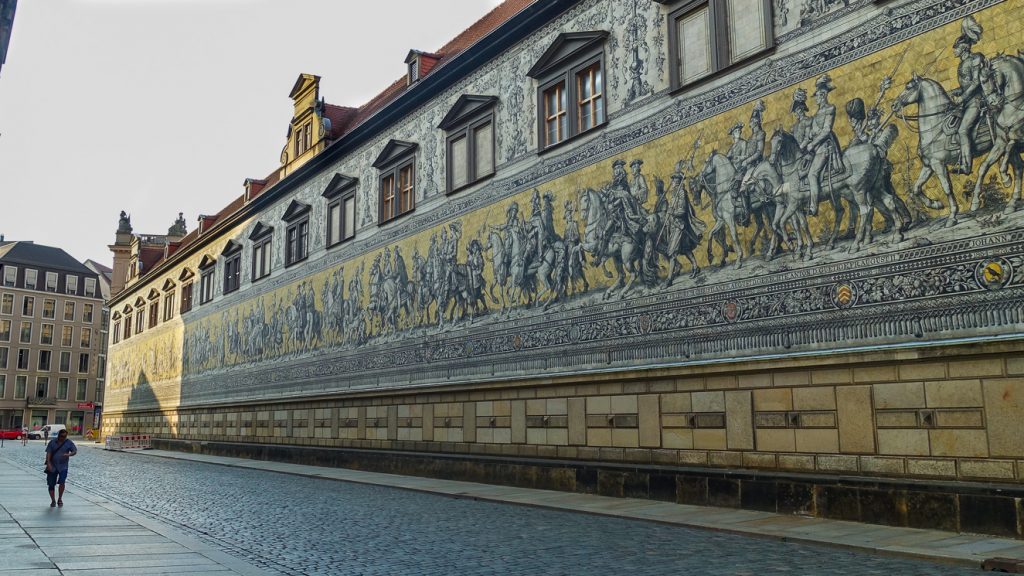 Gammal väggmålning